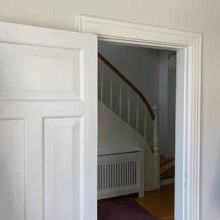 Vidunderligt I Den Gamle Del Af *