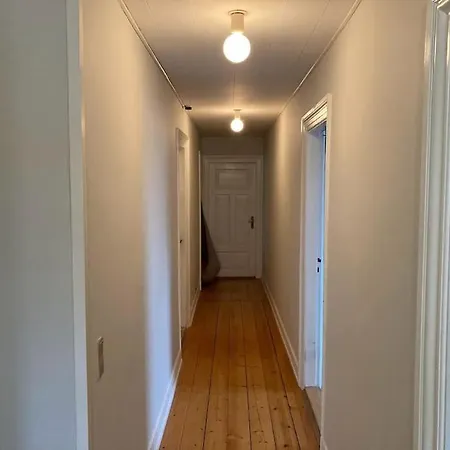 Vidunderligt I Den Gamle Del Af Villa *